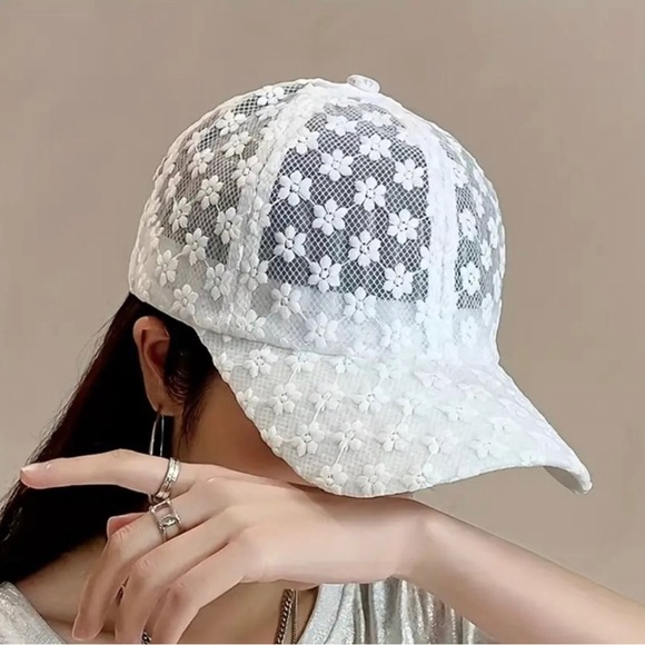 Boho White Lace Sun Hat - Picture 2 of 4